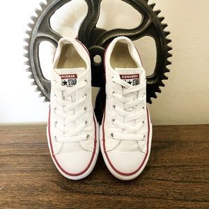 White Converse low tops